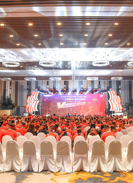 WELCOME MORE THAN 2000 GUESTS WITH 2 BIG EVENTS AT ARIYANA CONVENTION CENTRE DANANG