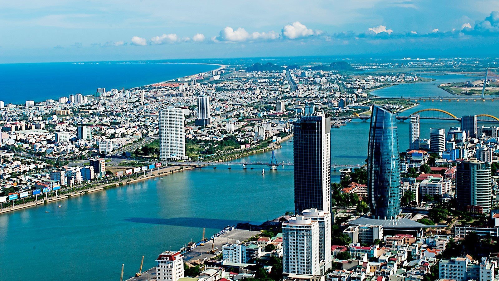 Danang Announces Smart City Project - Ariyana Convention Centre