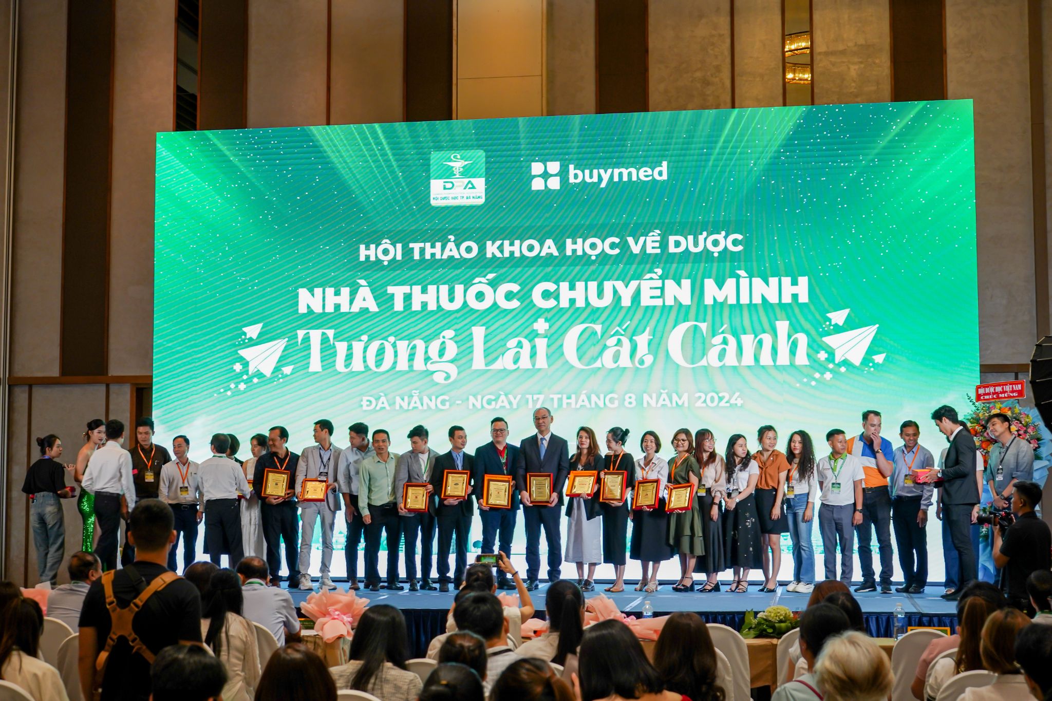NHÀ THUỐC FPT LONG CHÂU ĐÀ NẴNG MANG ĐẾN GIẢI PHÁP SỨC KHỎE TOÀN DIỆN CHO NGƯỜI DÂN