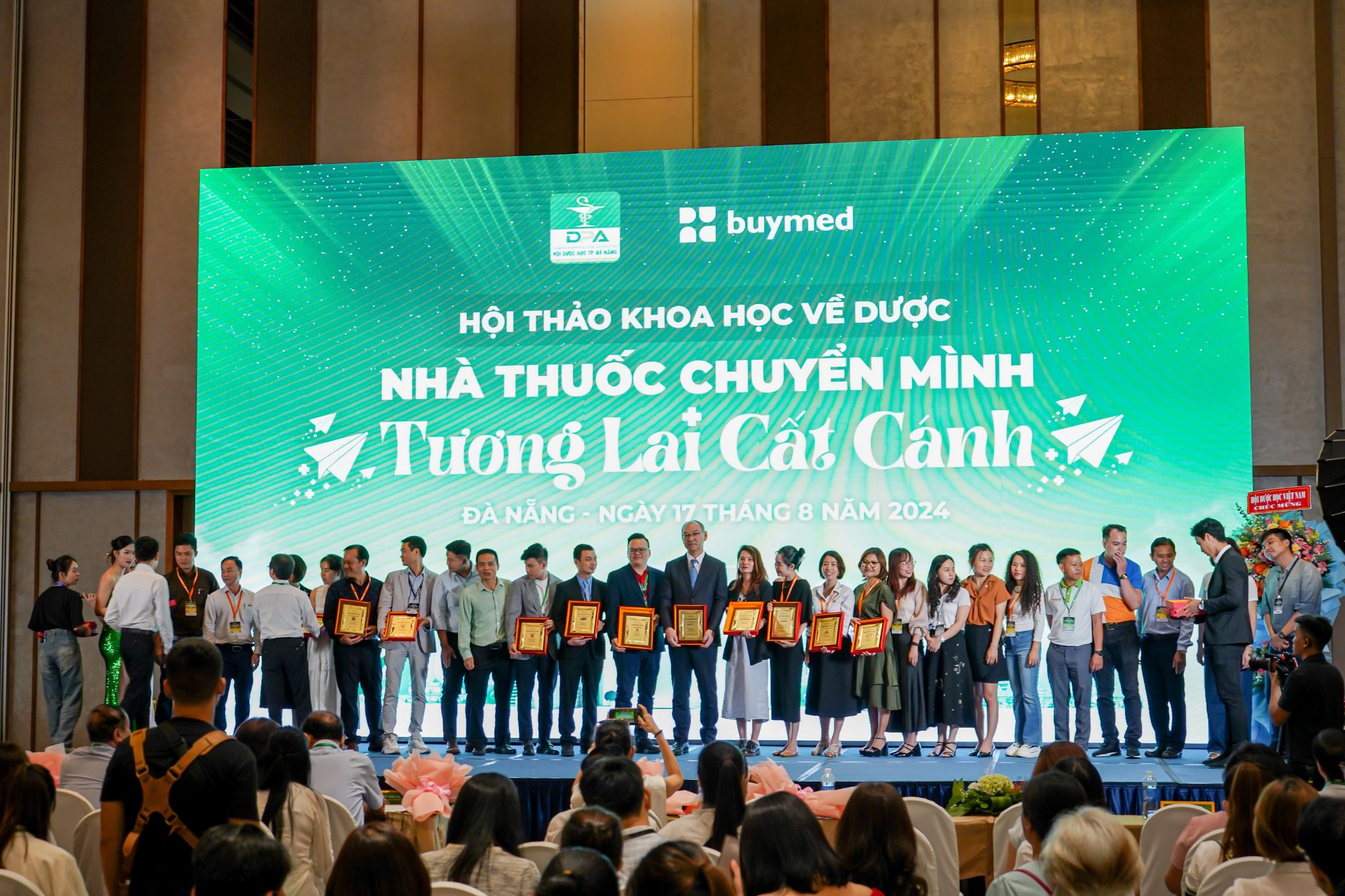 Sự kiện ngành dược lớn nhất Việt Nam 2024 – Hội thảo khoa học về dược BUYMED tại Cung Hội nghị Quốc tế Ariyana Đà Nẵng