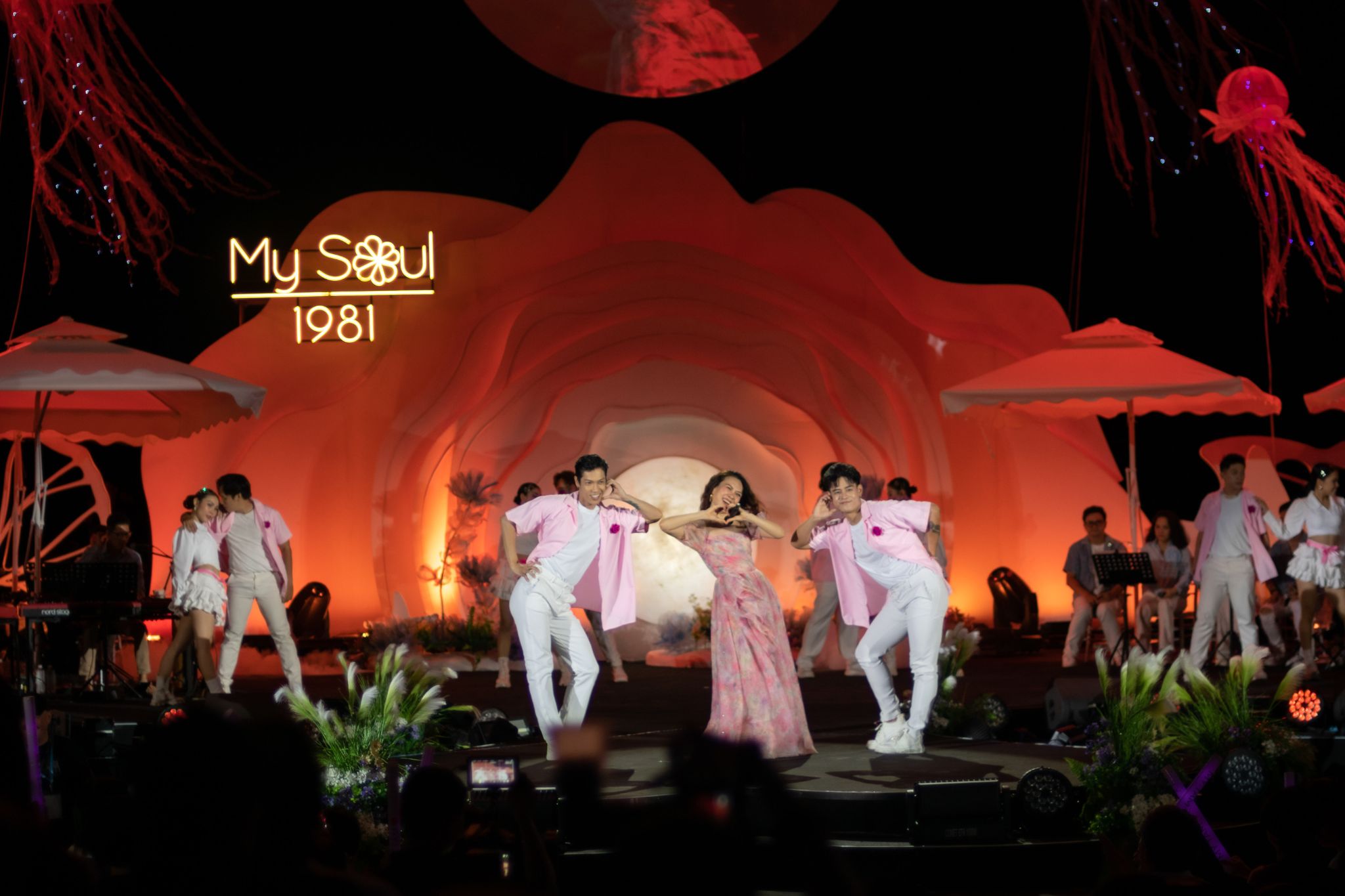 Một đêm nhạc đáng nhớ với hơn 5.000 khán giả trong Liveshow “My Soul 1981” của Mỹ Tâm diễn ra tại Cung Hội nghị Quốc tế Ariyana Đà Nẵng