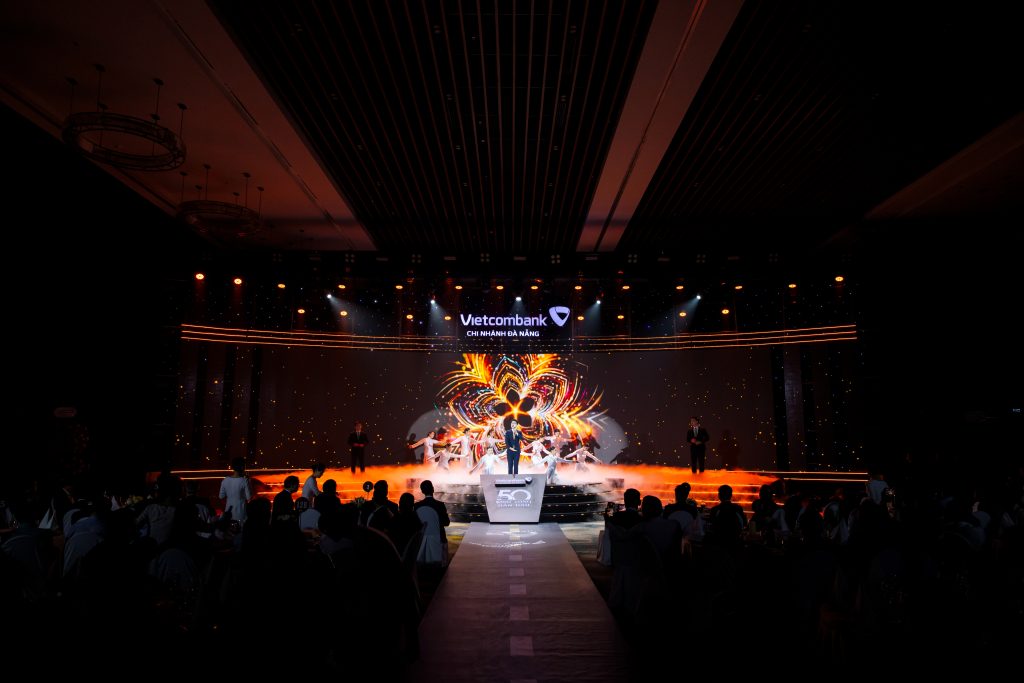 Chương trình kế2025 Customer Engagement Program and the 50th Anniversary Celebration of Vietcombankt nối khách hàng 2025 và Kỷ niệm 50 năm thành lập Vietcombank