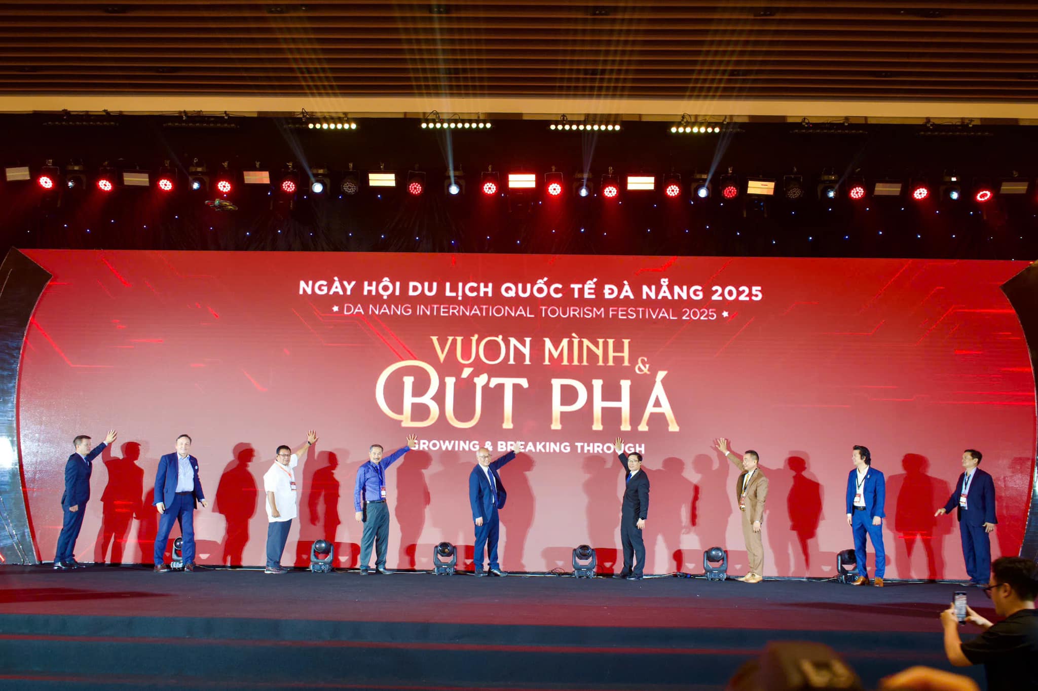 Breaking records at the Da Nang International Tourism Festival 2025 with over 6,000 connections and strategic visions
