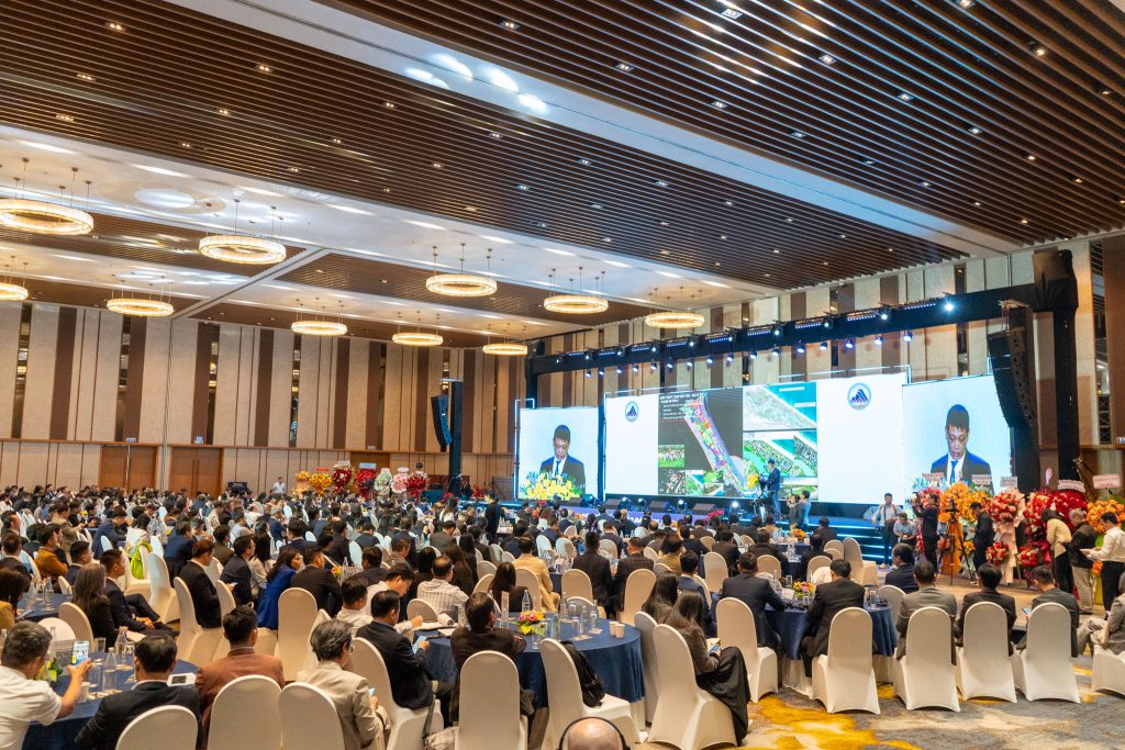 Toàn cảnh sự kiện "Hội nghị Công bố Nghị quyết số 259/2025/QH15 và Xúc tiến đầu tư vào TP. Đà Nẵng năm 2026 và Gặp gỡ Đà Nẵng 2026 / Meet Danang 2026"