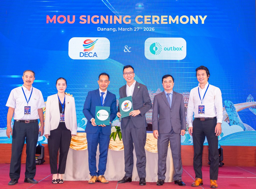 Lễ ký kết Biên bản ghi nhớ hợp tác (MOU) giữa DECA và Outbox Company