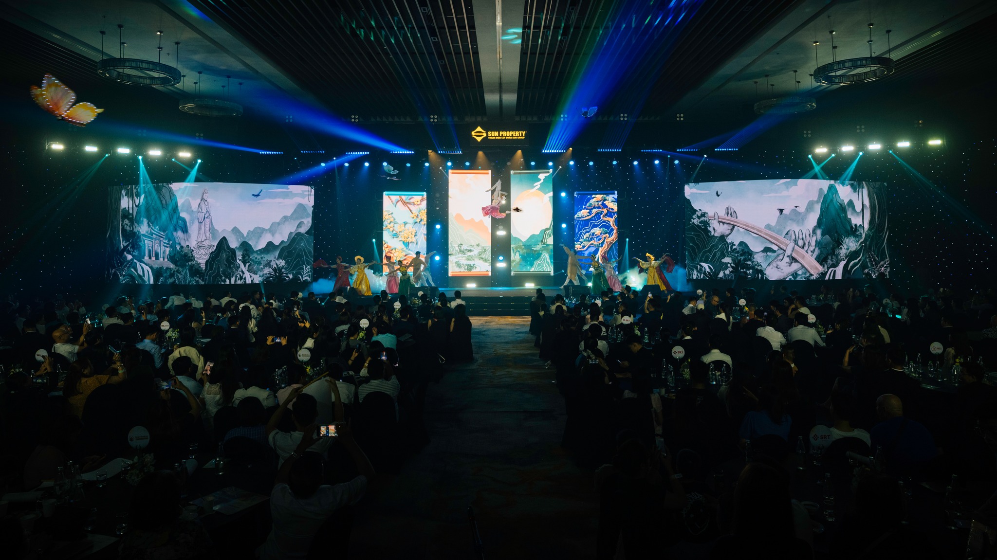 KHI DI SẢN “CẤT CÁNH”: CẢM XÚC TỪ ĐÊM GALA DINNER CỦA SUN PROPERTY TẠI ARIYANA ĐÀ NẴNG