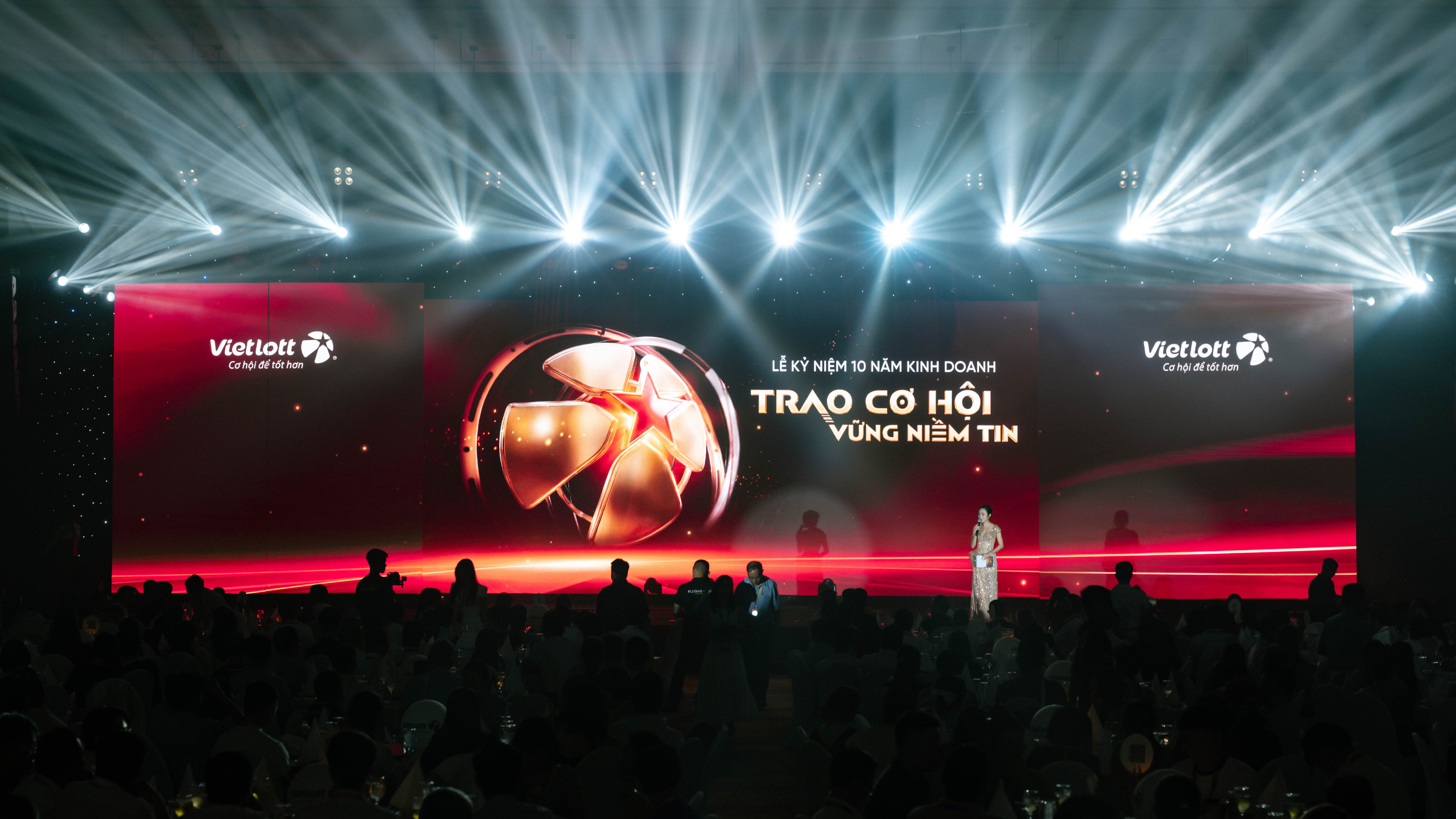 Cherish Every Moment with Vietlott on Their 10th Business Anniversary